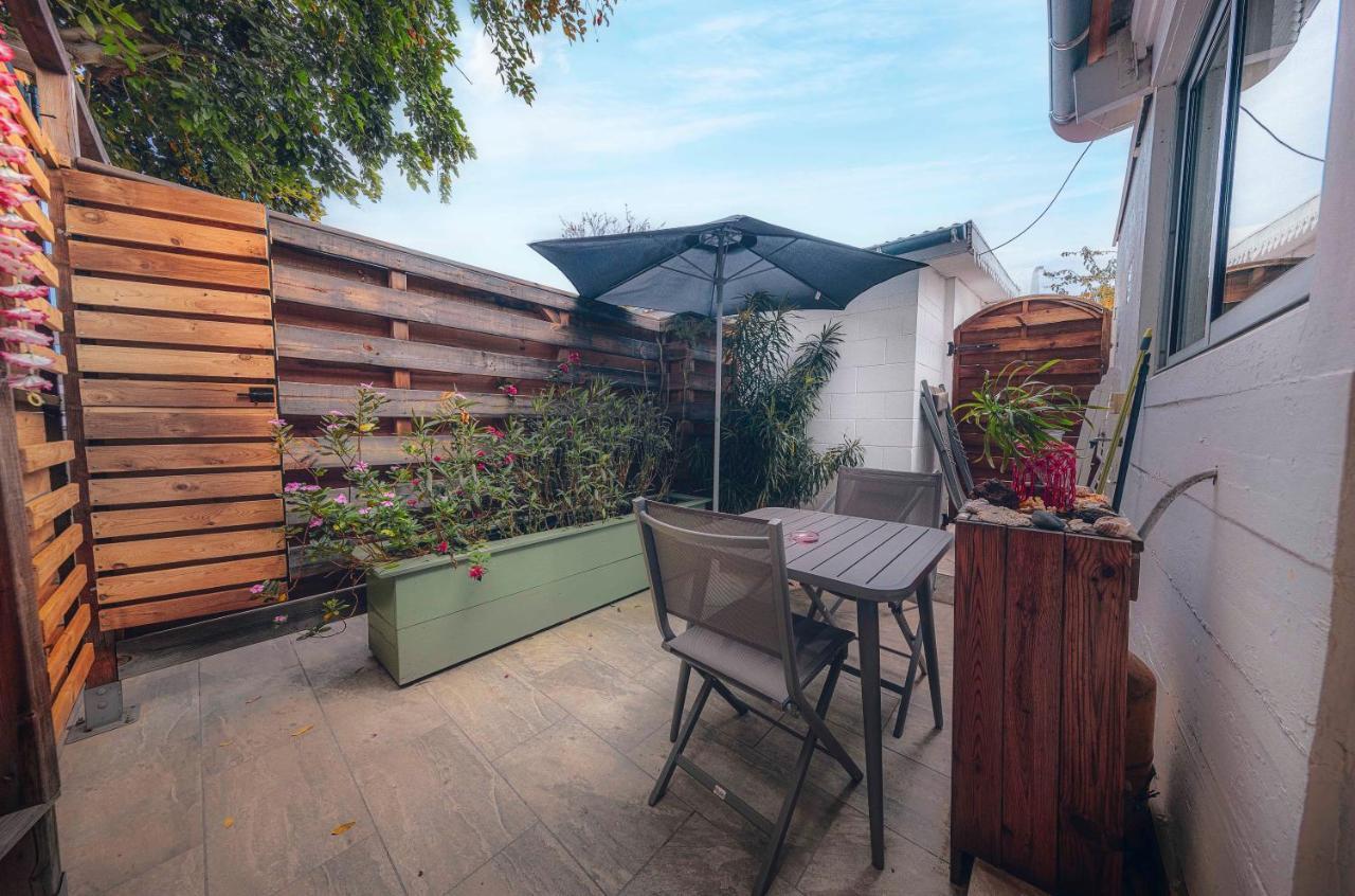 Studio CASSIA en RDJ proche lagon de l'Ermitage Saint-Gilles Les Bains Extérieur photo